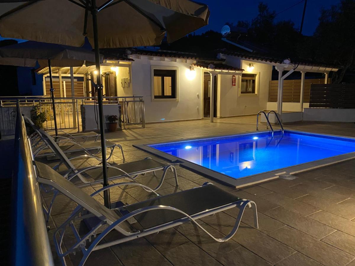 Villa Valmas Katsaros  ภายนอก รูปภาพ
